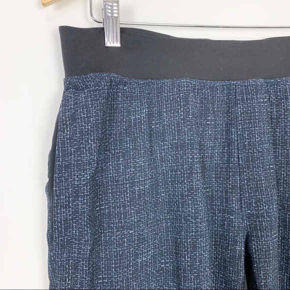 Lululemon Men's T.H.E Shorts 9" Lined Blue & Black Print Wire Weave Size Large - Picture 3 of 11